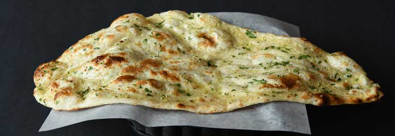 naan-bread-everest-indian-restaurant-delivery - west-kelowna